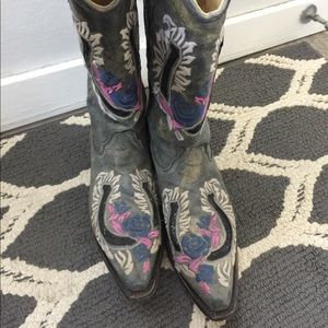 Corral cowgirl boots
